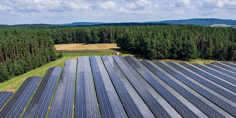 [Translate to Dutch:] KURZ circular economy: Photovoltaic systems
